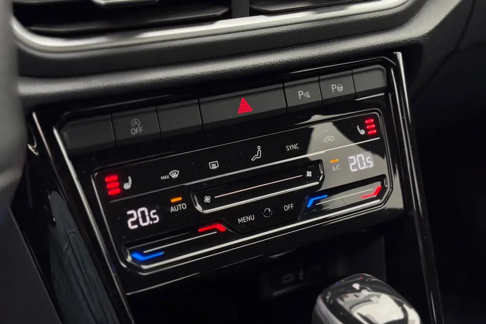 Volkswagen T-Roc 2.0 TSI 4Motion 190pk - 2x R-line - IQ Matr uit 2022, foto 17