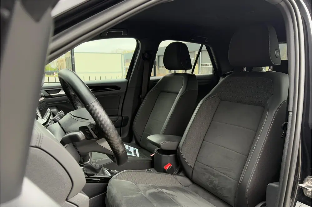 Volkswagen T-Roc 2.0 TSI 4Motion 190pk - 2x R-line - IQ Matr uit 2022, foto 9