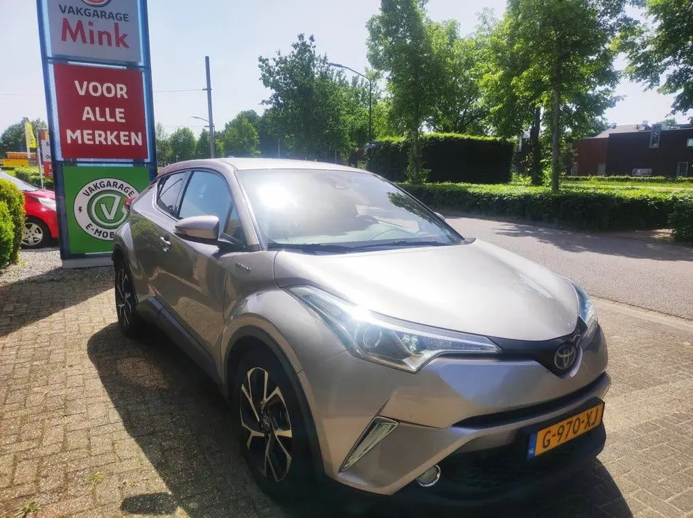 Toyota C-Hr 1.8 Hybrid Dynamic autom. 5 drs. uit 2019, foto 9