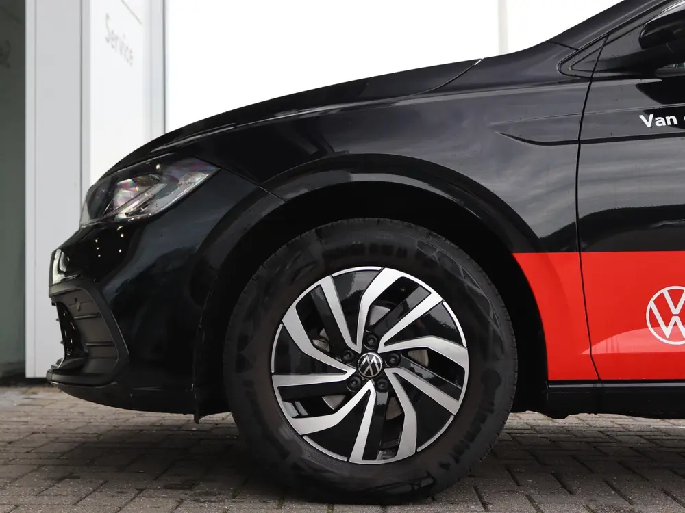 Volkswagen Polo 1.0 TSI 95 pk Life Edition | Navigatie | Cli uit 2025, foto 2