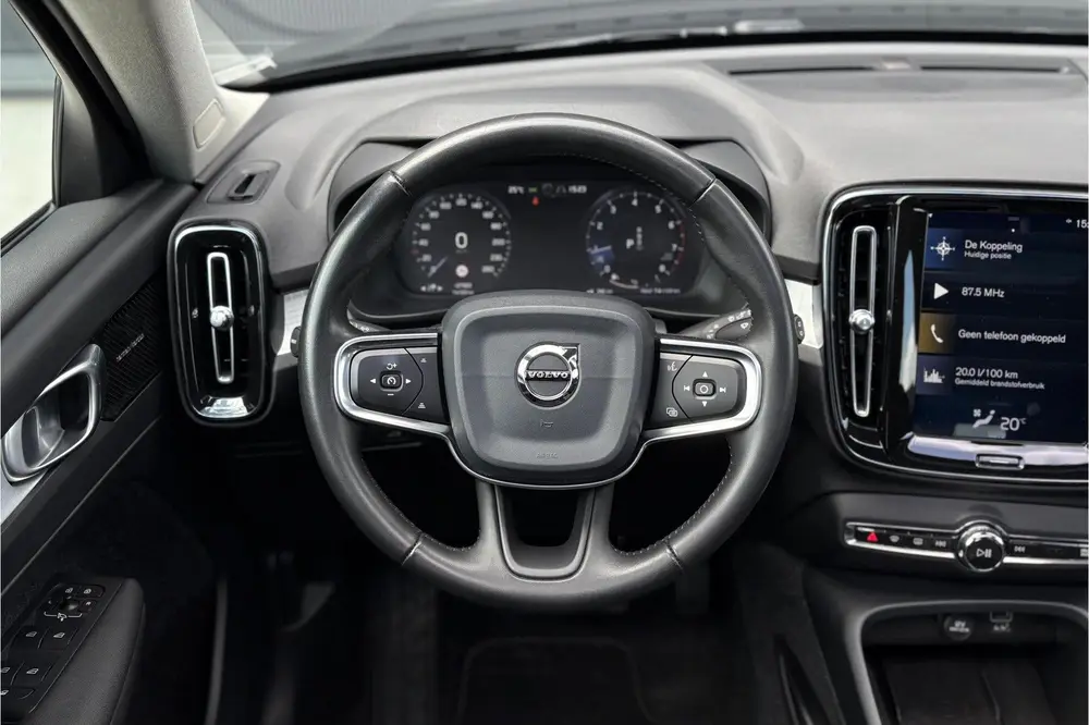 Volvo XC40 1.5 T3 Momentum Pro 164pk - Camera - ACC - Pano uit 2019, foto 2
