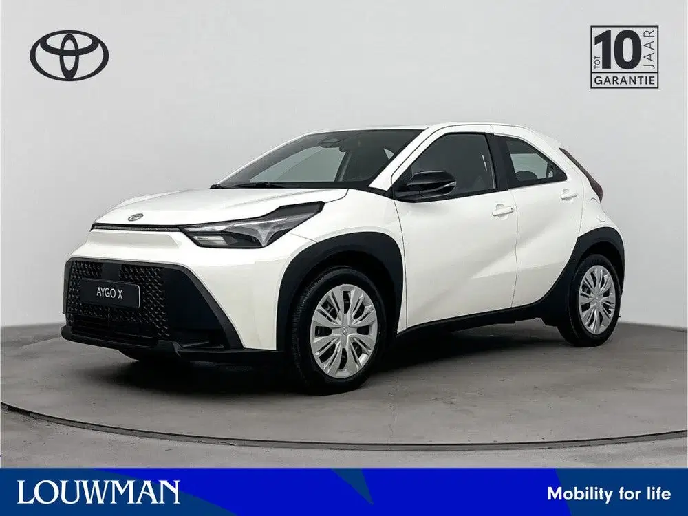 Toyota Aygo X Hybrid 115 play *DEMO* uit 2026