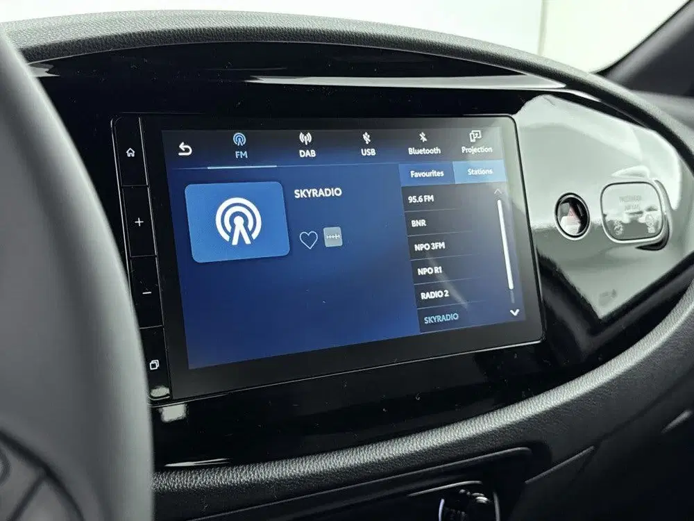 Toyota Aygo X Hybrid 115 play *DEMO* uit 2026, foto 16