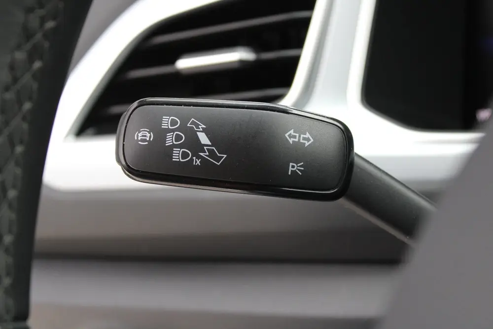 Volkswagen T-Roc 1.5 TSI Life Edition 150pk - ACC - LED - Na uit 2025, foto 11