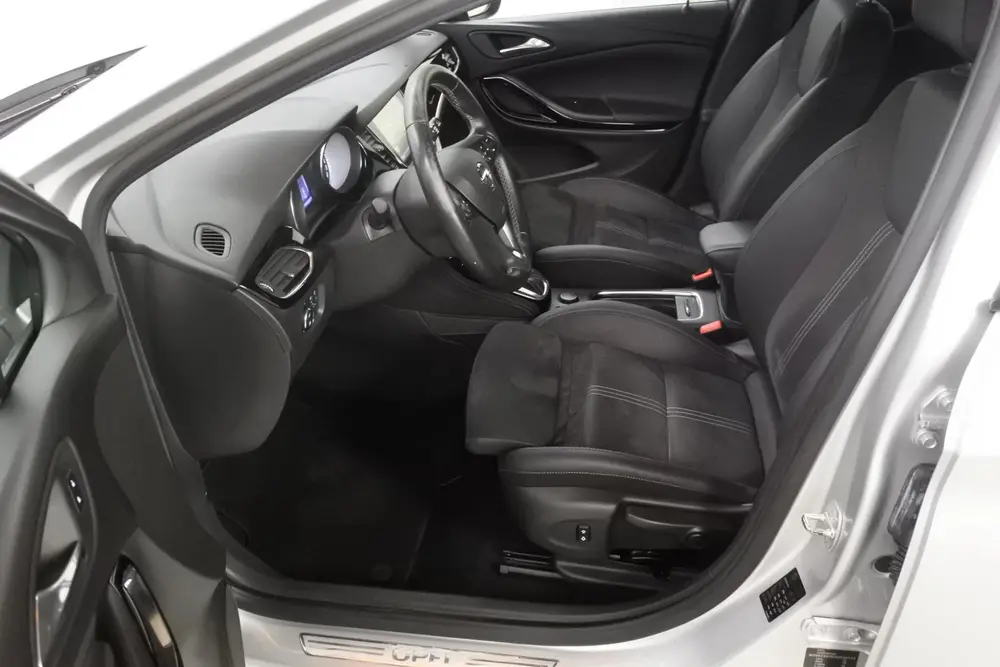 Opel Astra 1.4T 150pk Innovation+ uit 2019, foto 8