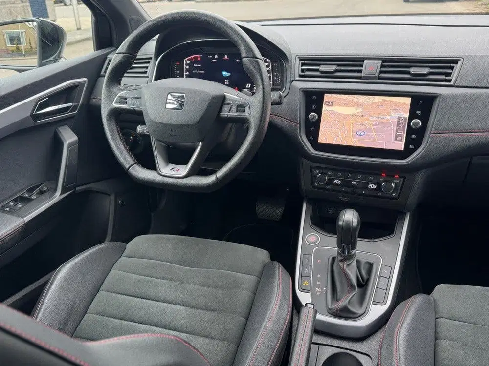 SEAT Arona 1.0 TSI 116pk FR BUSINESS INTENSE DSG Trek uit 2020, foto 11