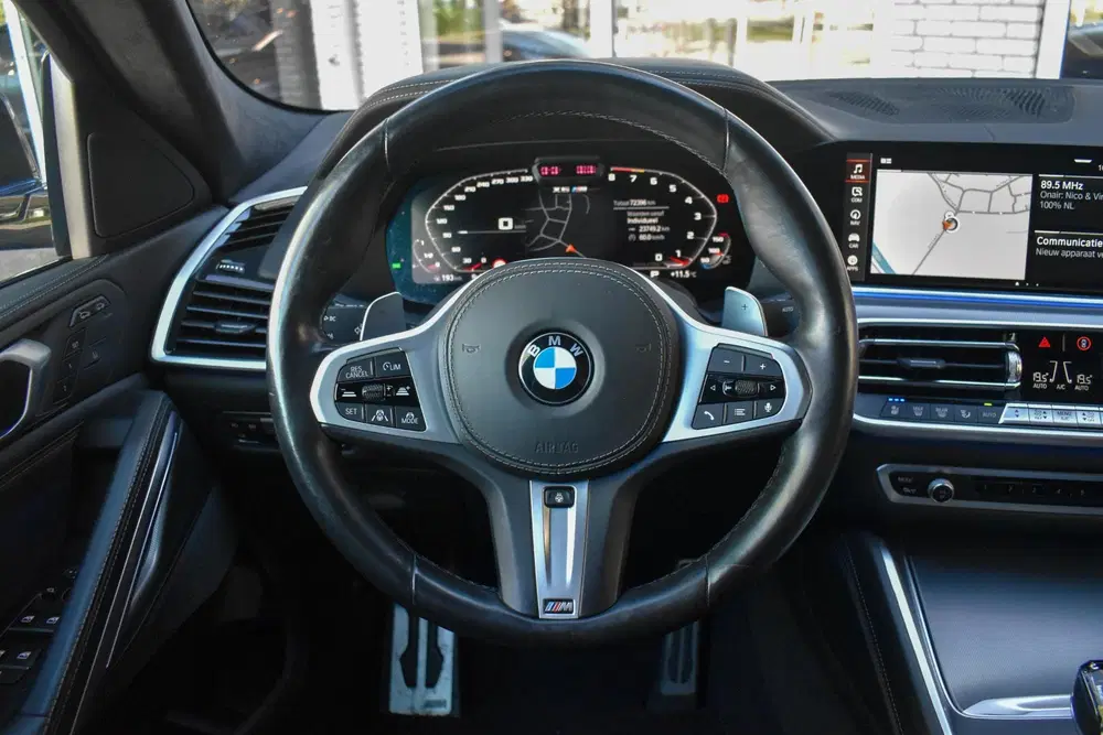 BMW X6 xDrive40i High Executive M-Sport Pano Head uit 2022, foto 12
