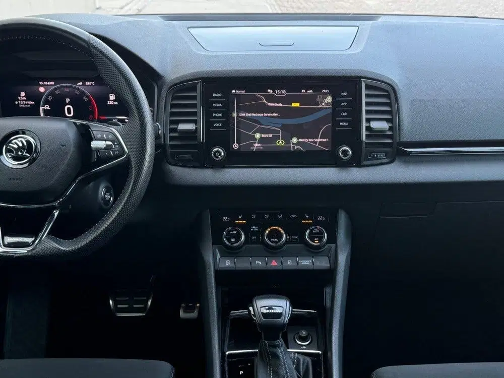 Skoda Karoq 1.5 TSI ACT SPORTLINE BUSINESS DSG Facelif uit 2022, foto 17