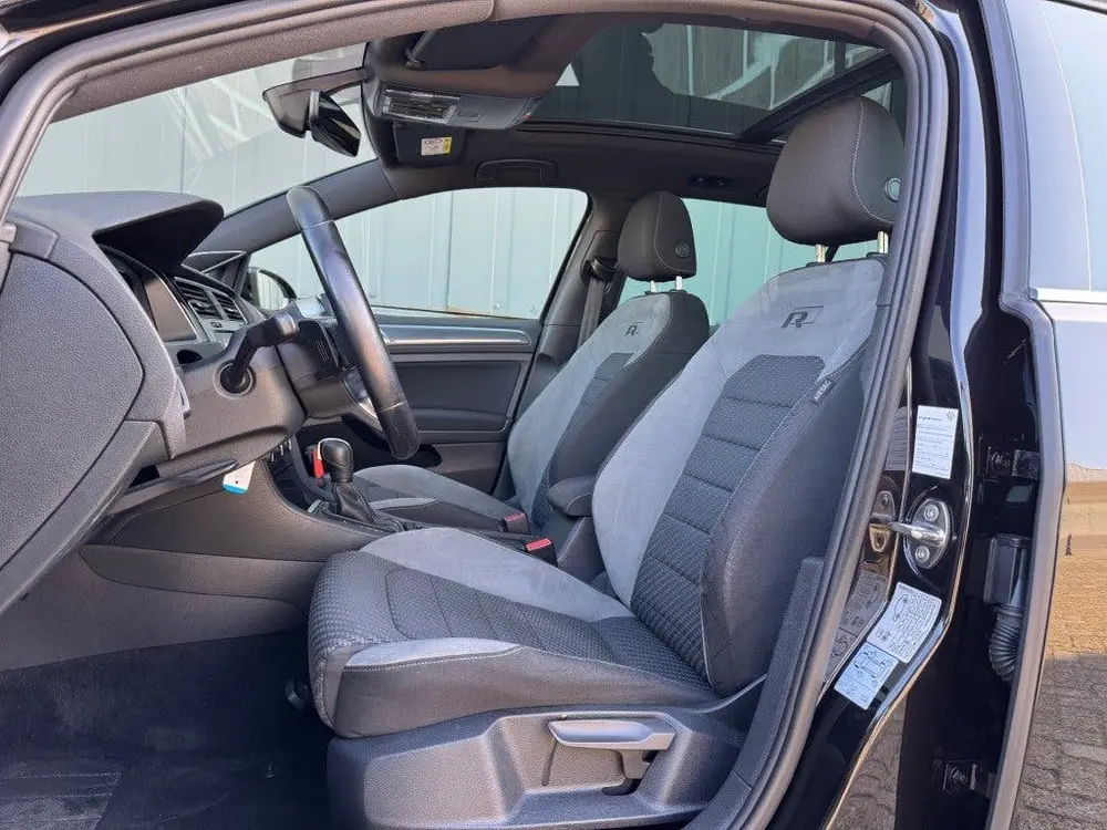 Volkswagen GOLF 1.5 TSI DSG R-Line Dynaudio Panoramadak Virt uit 2020, foto 16