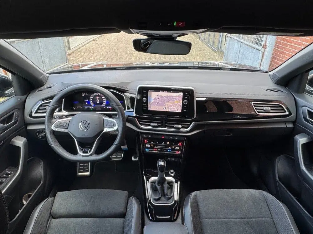 Volkswagen T-Roc 1.5 TSI 150pk DSG R-LINE EDITION Trekhaak uit 2025, foto 12