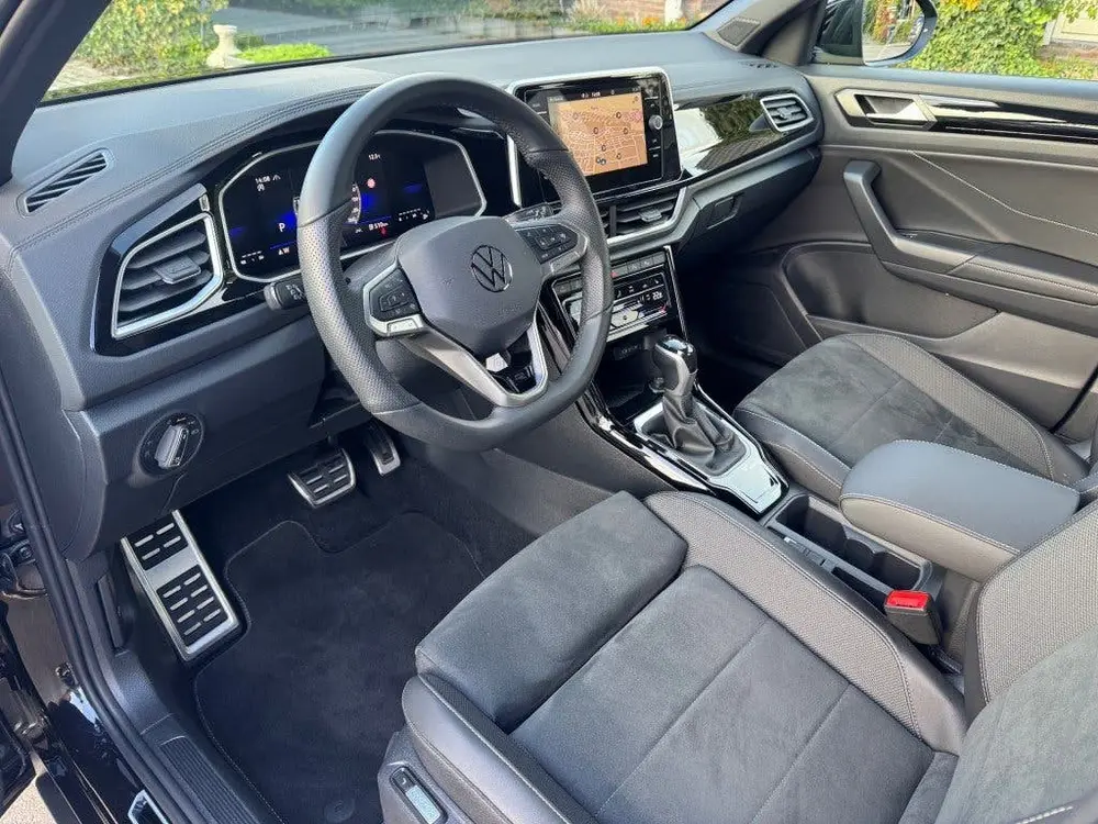 Volkswagen T-Roc 1.5 TSI 150pk DSG R-LINE EDITION Trekhaak uit 2025, foto 17