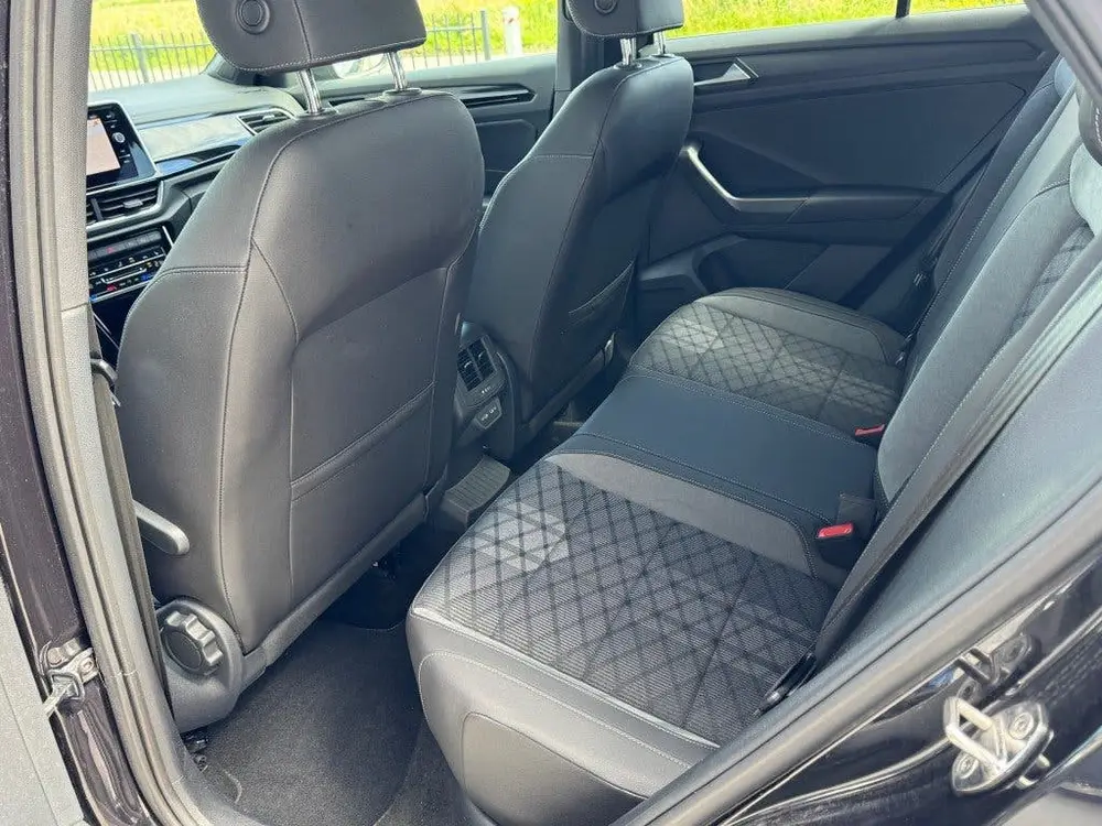 Volkswagen T-ROC 1.5 TSI DSG R-LINE BUSINESS+ Trekhaak IQ Li uit 2022, foto 11