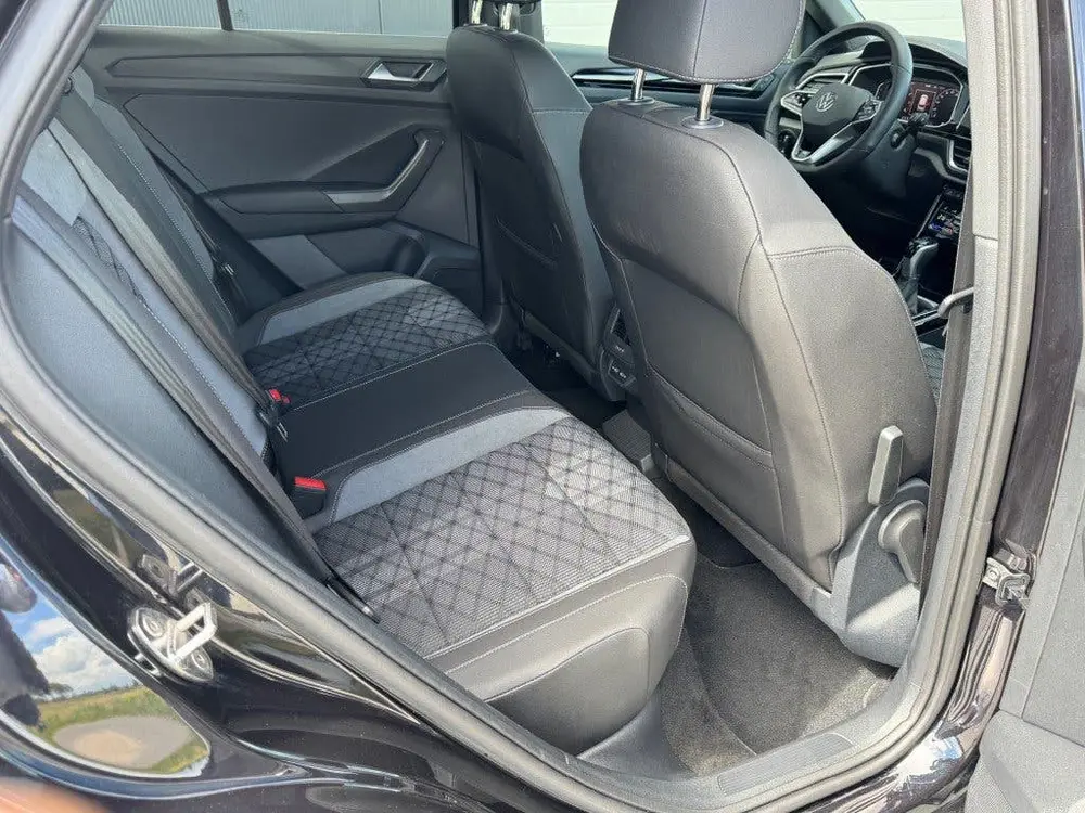 Volkswagen T-ROC 1.5 TSI DSG R-LINE BUSINESS+ Trekhaak IQ Li uit 2022, foto 12