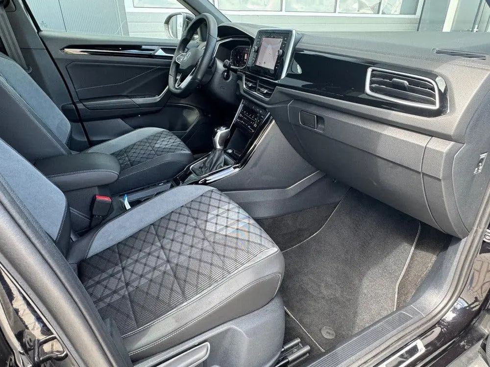 Volkswagen T-ROC 1.5 TSI DSG R-LINE BUSINESS+ Trekhaak IQ Li uit 2022, foto 13