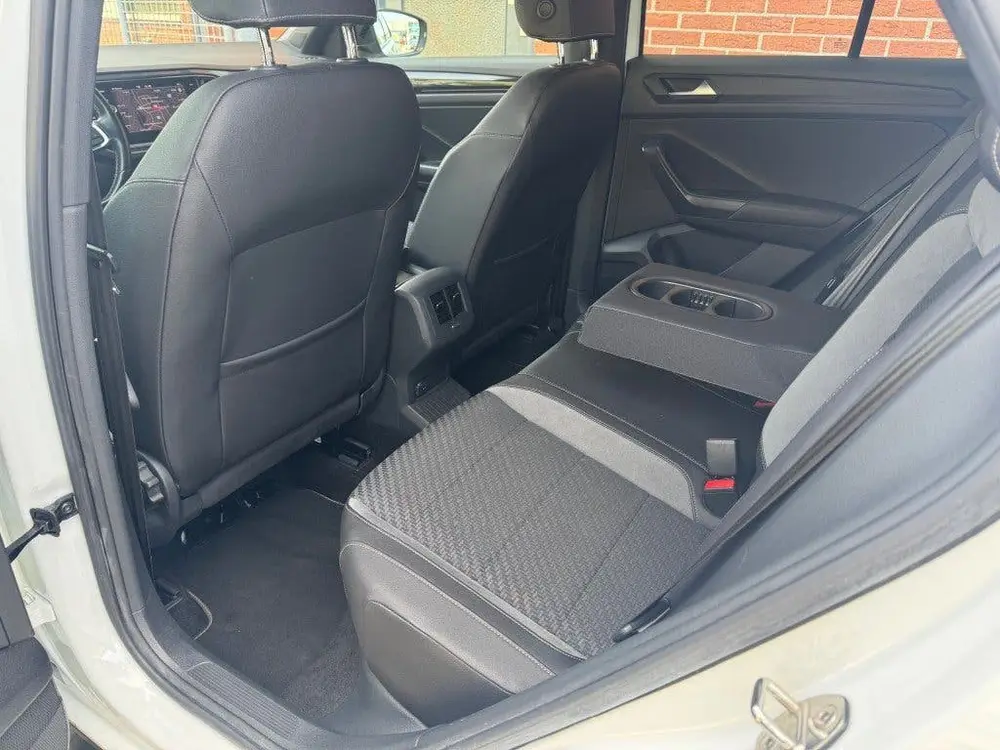 Volkswagen T-ROC 1.5 TSI R-Line DSG 150pk uit 2019, foto 17