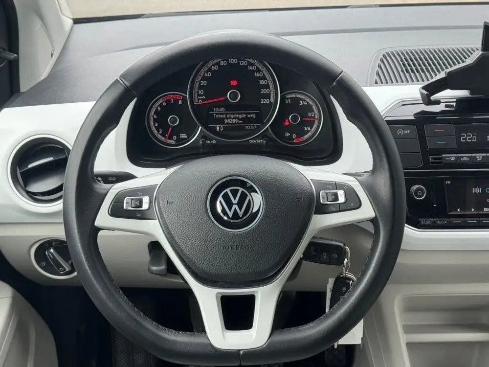 Volkswagen UP 1.0 BEATS  5-drs DAB Radio Lane Assist uit 2020, foto 15
