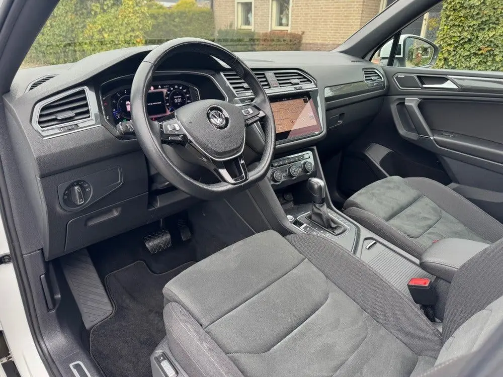 Volkswagen TIGUAN ALLSPACE 1.5 TSI R-line DSG 7-Persoons Pan uit 2020, foto 10