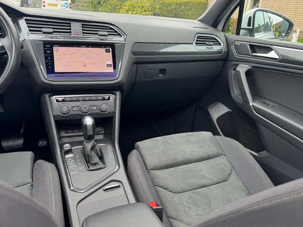 Volkswagen TIGUAN ALLSPACE 1.5 TSI R-line DSG 7-Persoons Pan uit 2020, foto 16