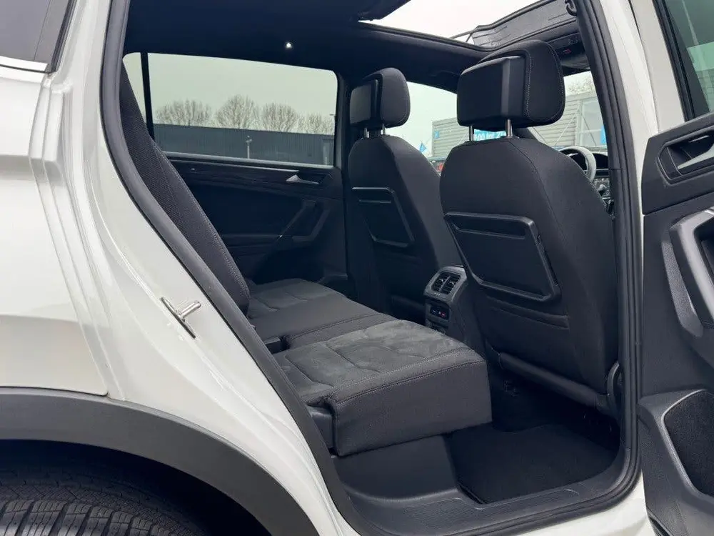 Volkswagen TIGUAN ALLSPACE 1.5 TSI R-line DSG 7-Persoons Pan uit 2020, foto 18