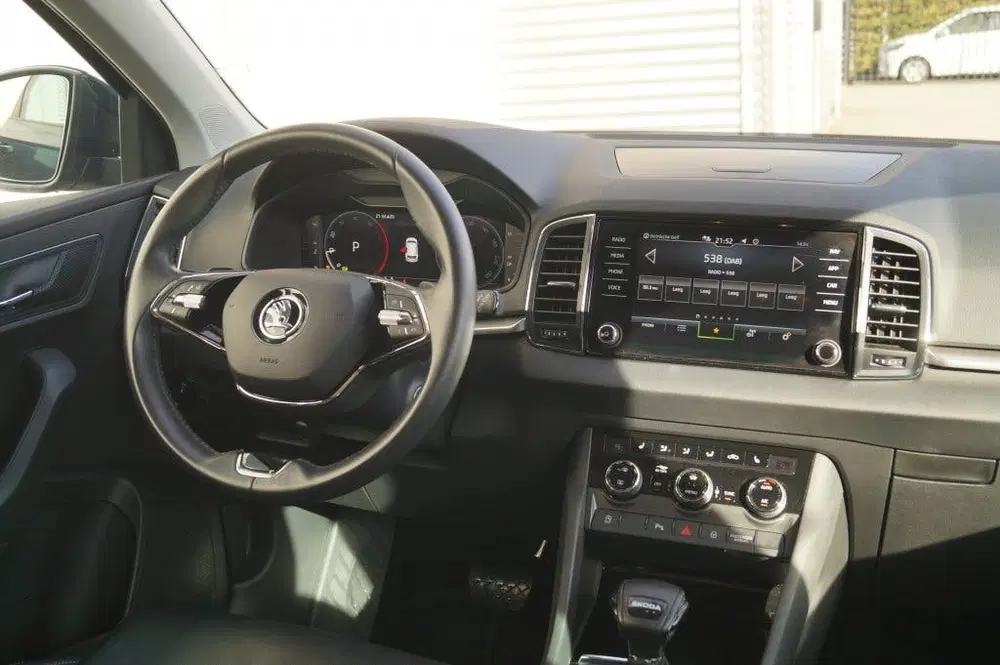 Skoda Karoq 2.0 TDI DSG Ambition -LEER-NAVI-ECC-PDC uit 2022, foto 10