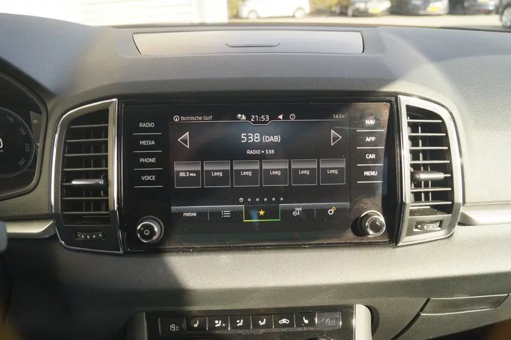 Skoda Karoq 2.0 TDI DSG Ambition -LEER-NAVI-ECC-PDC uit 2022, foto 14