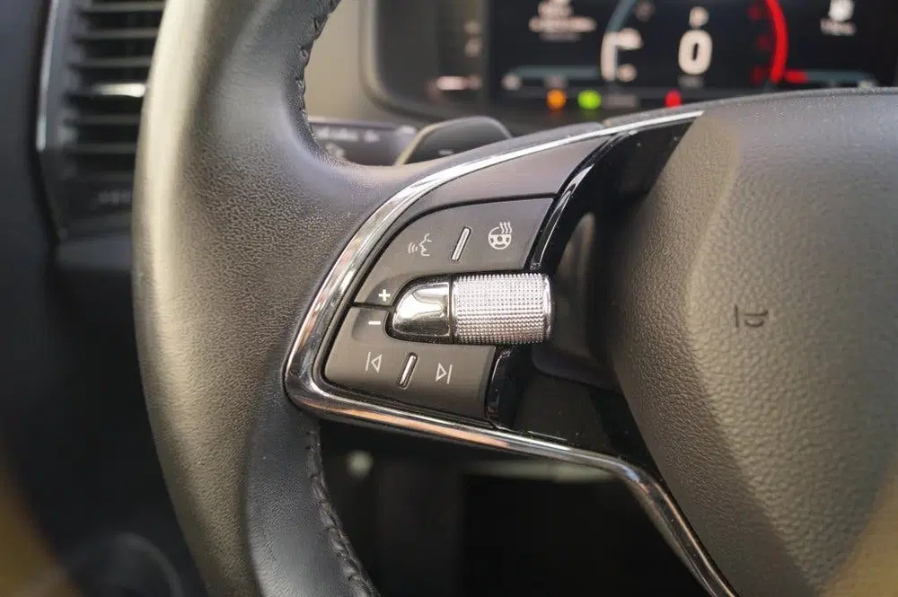 Skoda Karoq 2.0 TDI DSG Ambition -LEER-NAVI-ECC-PDC uit 2022, foto 19