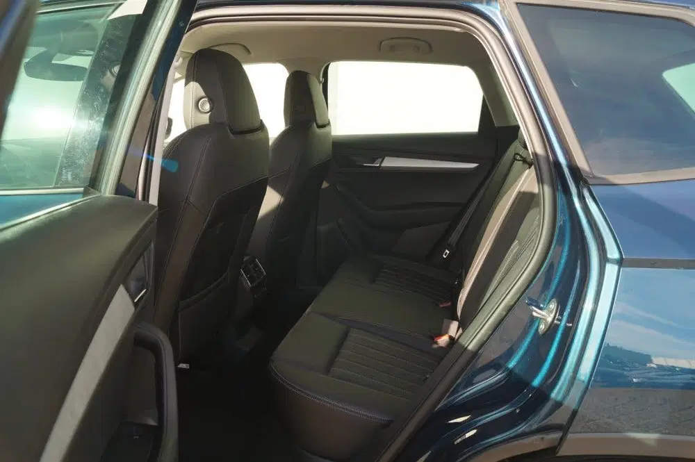 Skoda Karoq 2.0 TDI DSG Ambition -LEER-NAVI-ECC-PDC uit 2022, foto 7