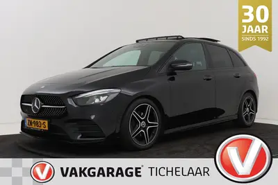 Mercedes-Benz B-Klasse 180 Business Solution AMG-Line | Pano uit 2019