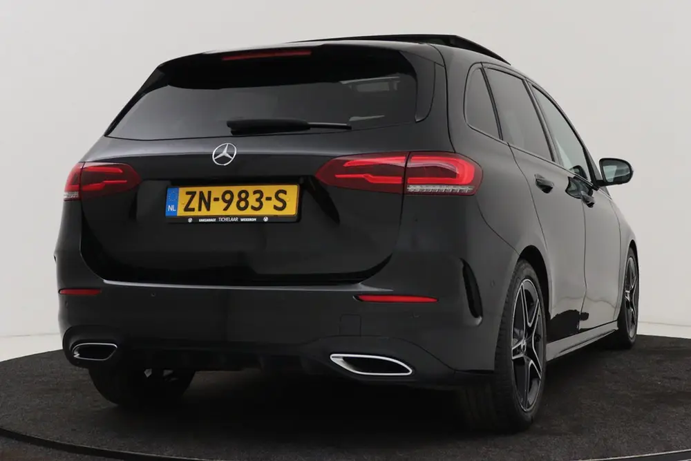 Mercedes-Benz B-Klasse 180 Business Solution AMG-Line | Pano uit 2019, foto 11
