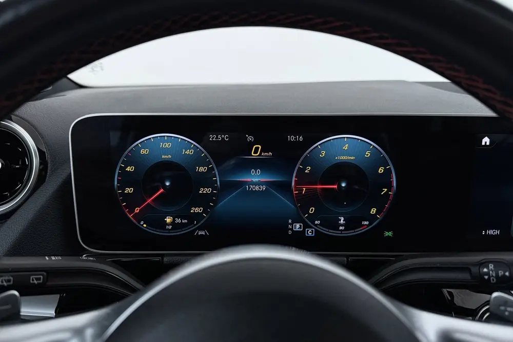 Mercedes-Benz B-Klasse 180 Business Solution AMG-Line | Pano uit 2019, foto 20
