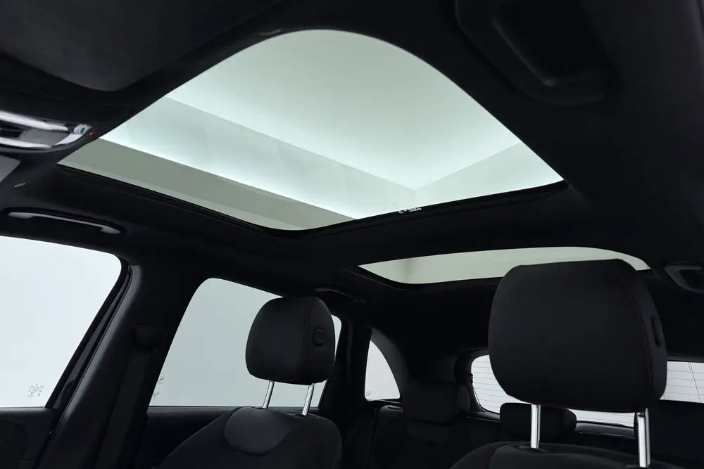 Mercedes-Benz B-Klasse 180 Business Solution AMG-Line | Pano uit 2019, foto 4