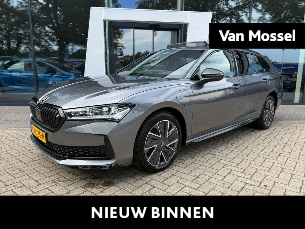 Skoda Superb 1.5 TSI PHEV Sportline Business 204 pk uit 2026