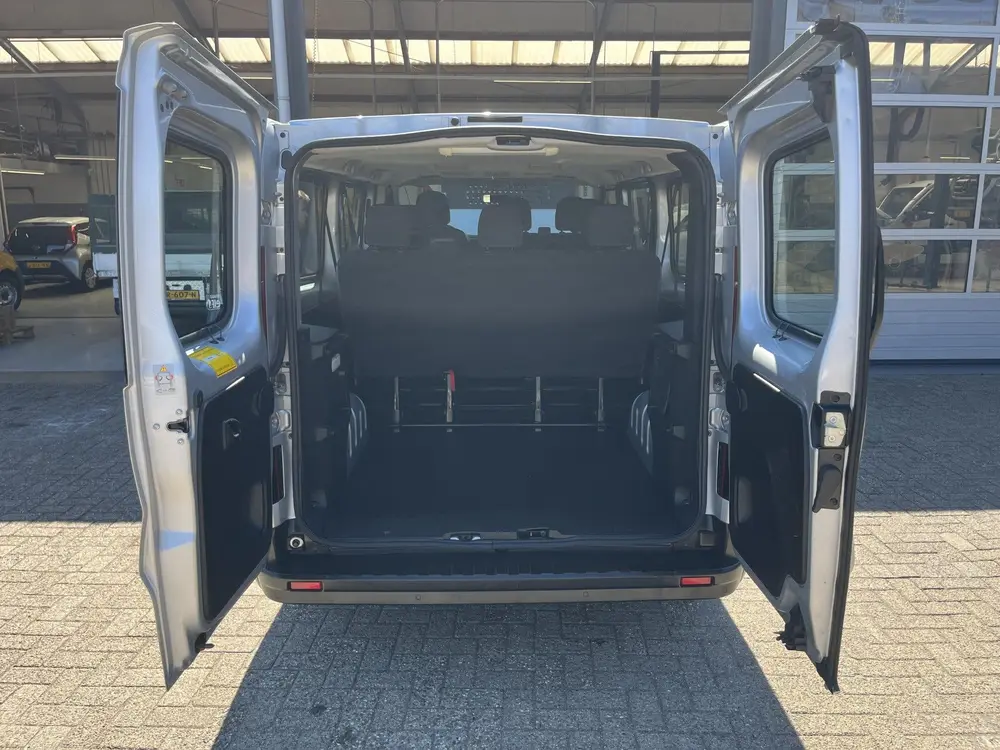 Renault Trafic Passenger 1.6 dCi 122pk Grand Intens Energ uit 2019, foto 15