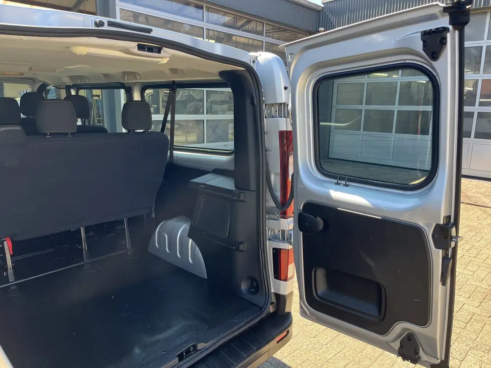 Renault Trafic Passenger 1.6 dCi 122pk Grand Intens Energ uit 2019, foto 16