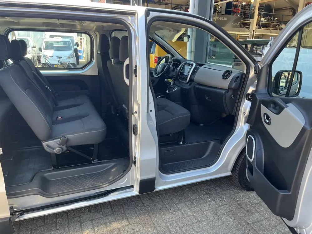 Renault Trafic Passenger 1.6 dCi 122pk Grand Intens Energ uit 2019, foto 8
