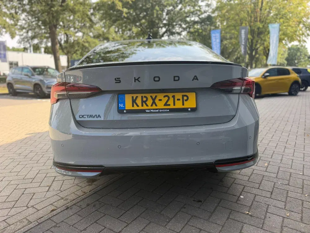 Skoda Octavia 1.5 TSI MHEV Sportline Business uit 2026, foto 3