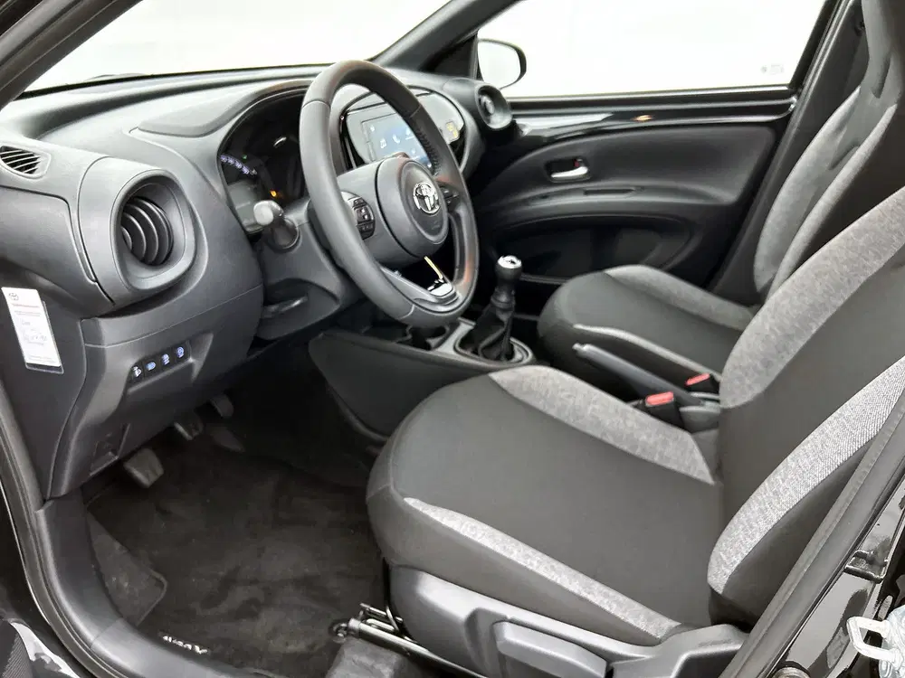 Toyota Aygo X 1.0 VVT-i MT Play uit 2025, foto 14