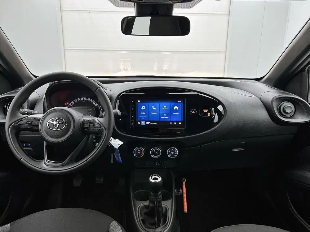 Toyota Aygo X 1.0 VVT-i MT Play uit 2025, foto 4