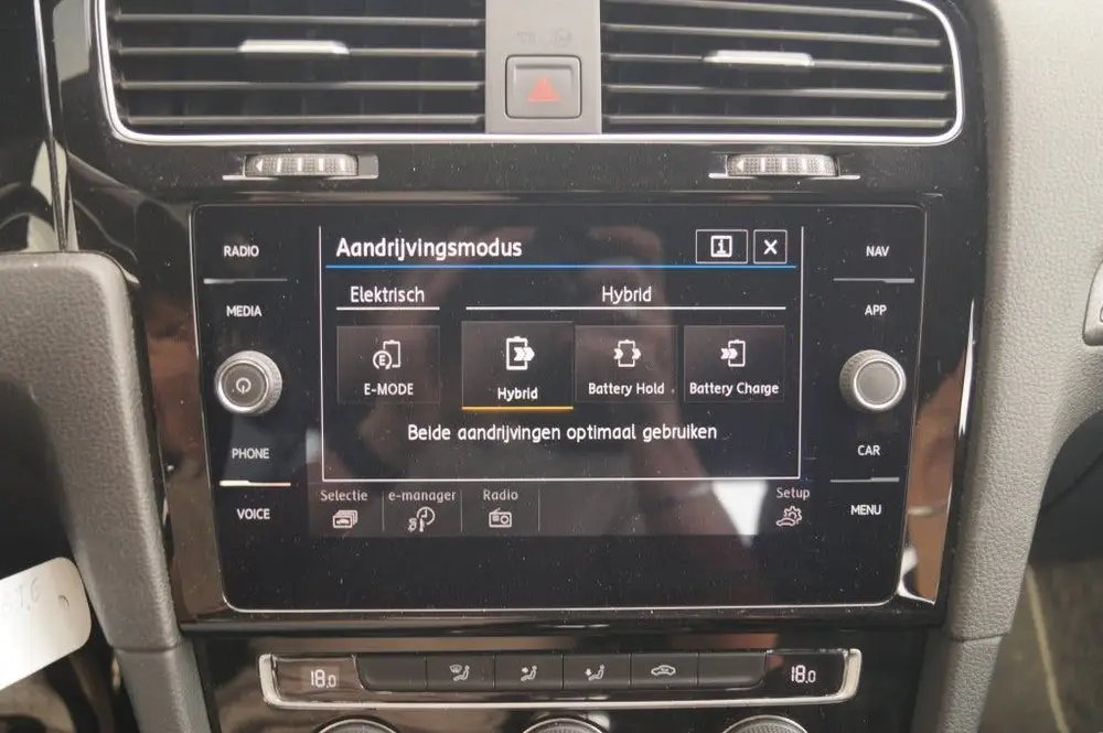 Volkswagen Golf 1.4 TSI Plug-in Hybrid GTE -NAVI-ECC-CAM uit 2020, foto 19