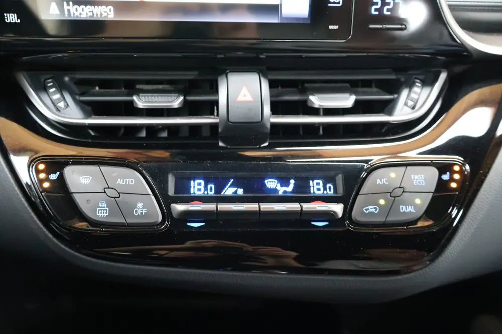 Toyota C-Hr 1.8 Hybrid Dynamic Sport | Trekhaak | JBL | Crui uit 2019, foto 17