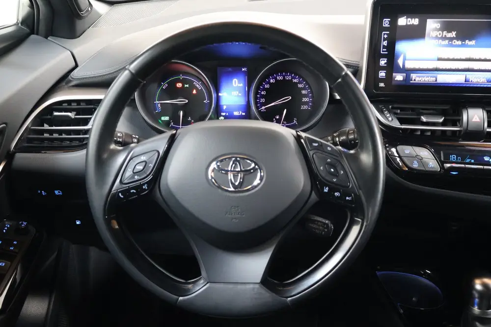 Toyota C-Hr 1.8 Hybrid Dynamic Sport | Trekhaak | JBL | Crui uit 2019, foto 18