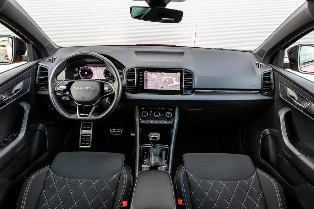 Skoda Karoq 1.5 TSI 150pk DSG ACT Sportline Business uit 2025, foto 5