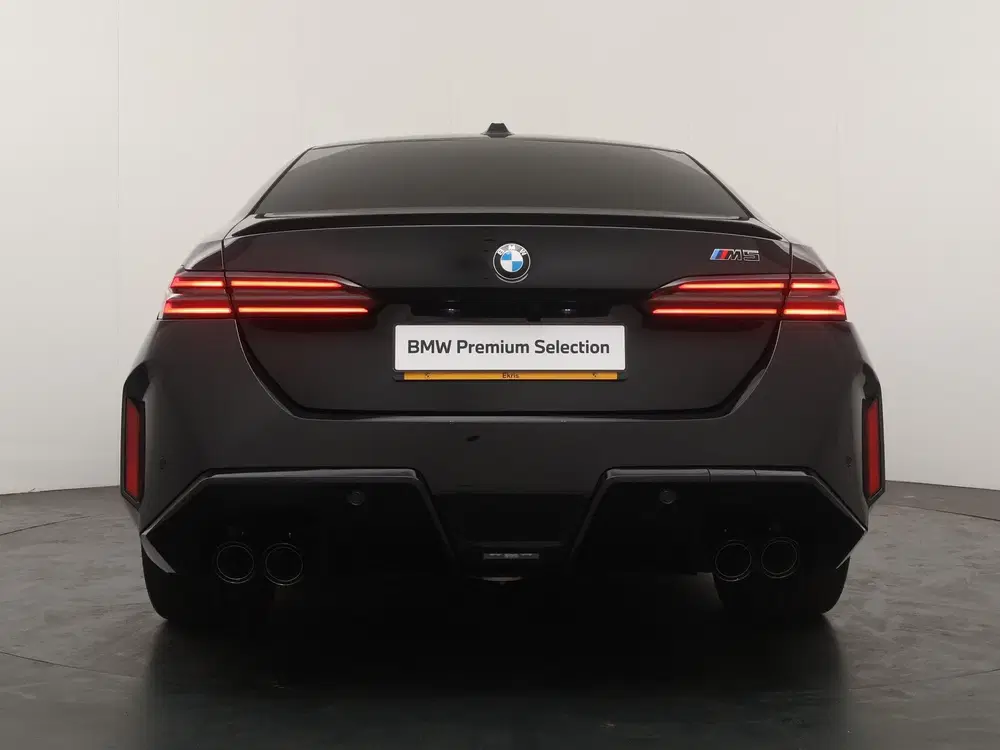 BMW M5 Sedan uit 2025, foto 9