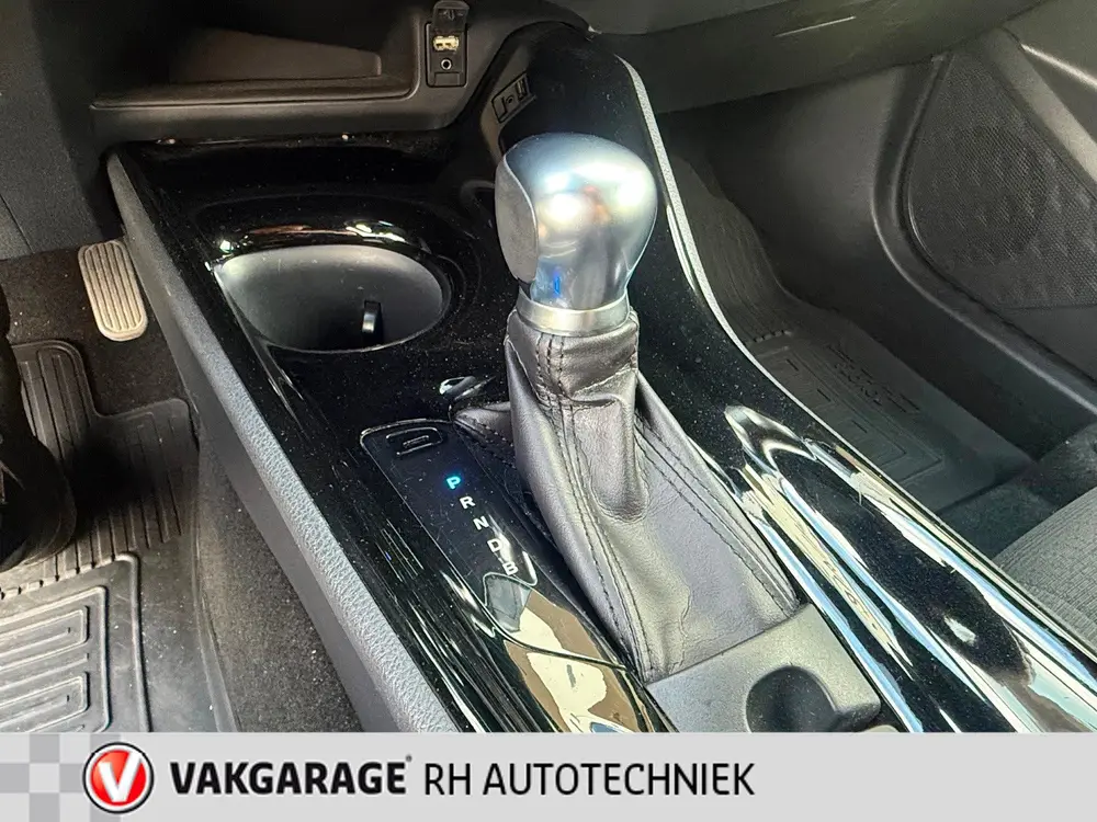 Toyota C-Hr 1.8 Hybrid Dynamic uit 2019, foto 13