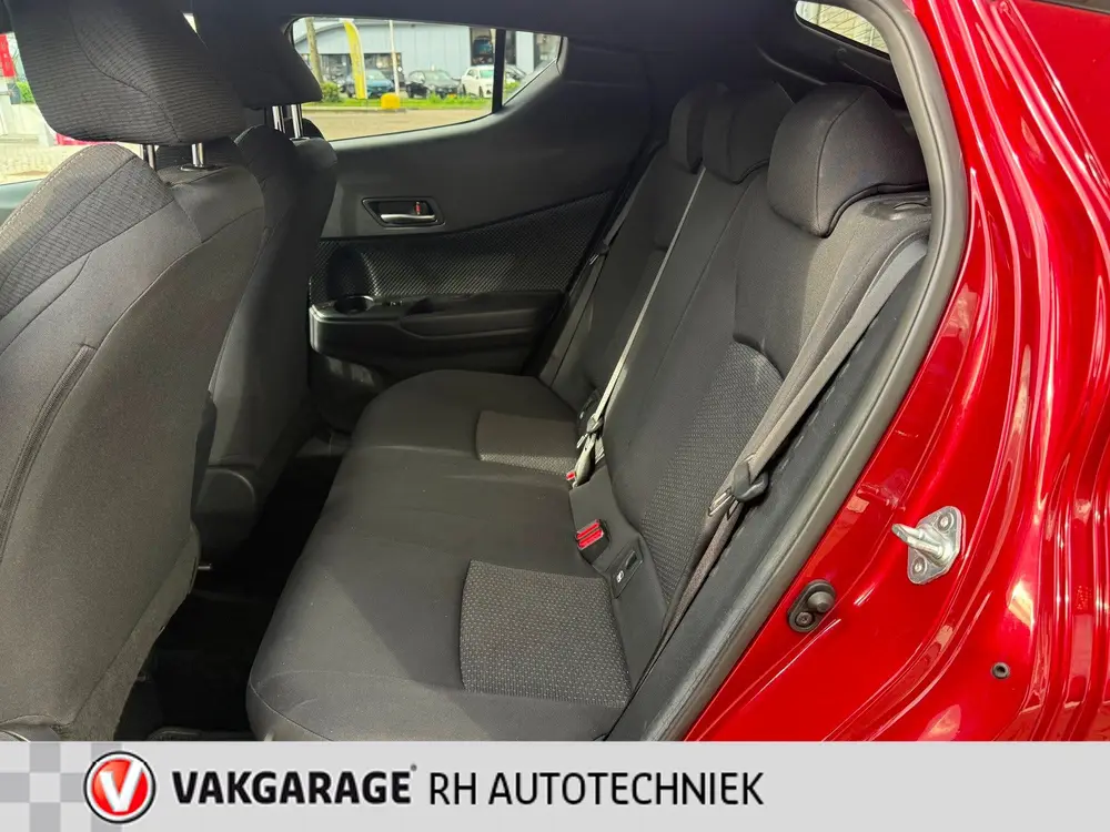 Toyota C-Hr 1.8 Hybrid Dynamic uit 2019, foto 8