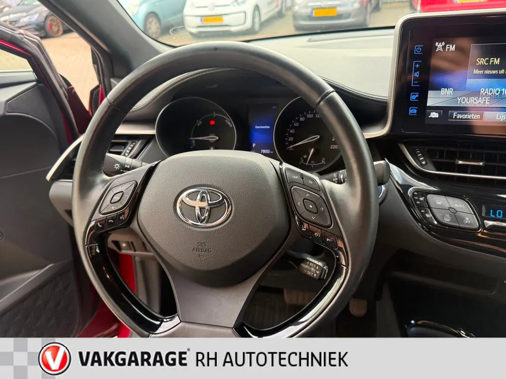 Toyota C-Hr 1.8 Hybrid Dynamic uit 2019, foto 9