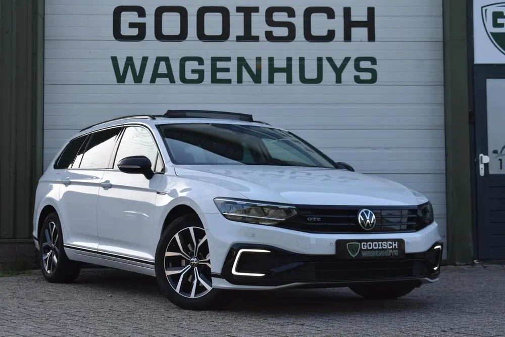 Volkswagen Passat Variant 1.4 TSI PHEV GTE Business | Trekha uit 2021, foto 2