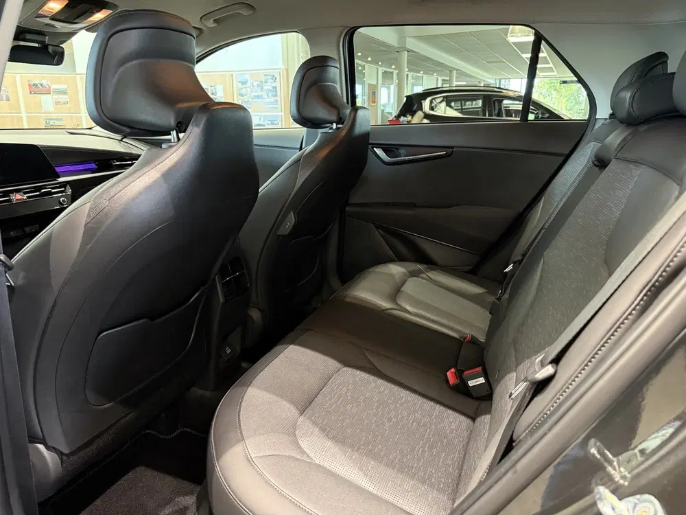 Kia Niro 1.6 GDi PHEV Launch Edition uit 2022, foto 10