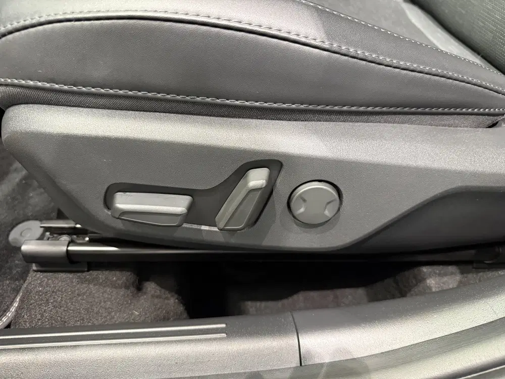 Kia Niro 1.6 GDi PHEV Launch Edition uit 2022, foto 17