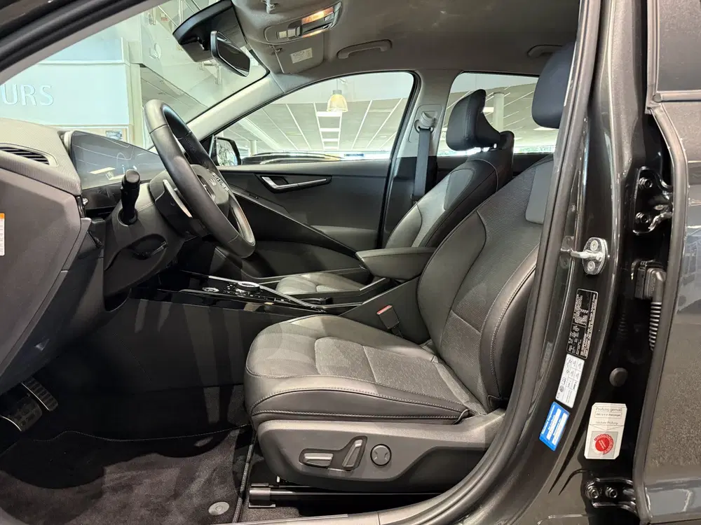 Kia Niro 1.6 GDi PHEV Launch Edition uit 2022, foto 9